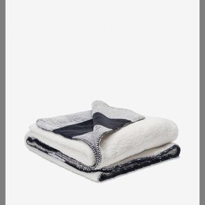 PINK Victoria's Secret Accessories - Sherpa PINK Victoria's Secret Accessories - Sherpa
